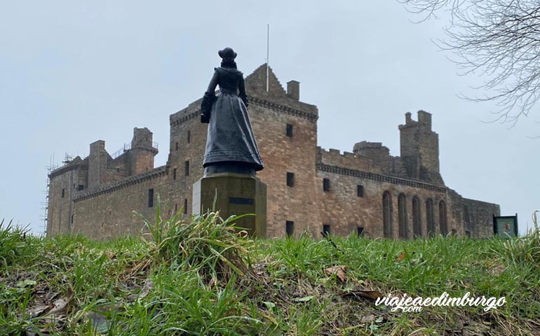 estatua maría estuardo palacio de Linlithgow